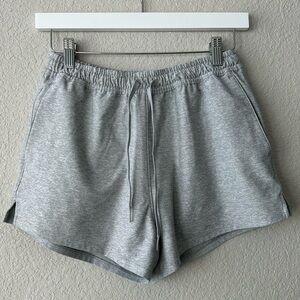 Outdoor Voices Sunday 3" Short